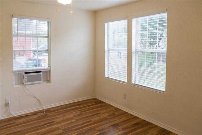 Building Photo - 1607 S 2nd St