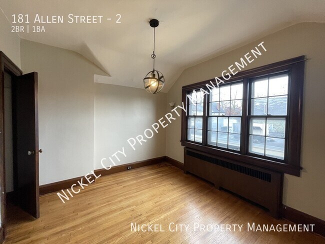 Building Photo - 181 Allen St