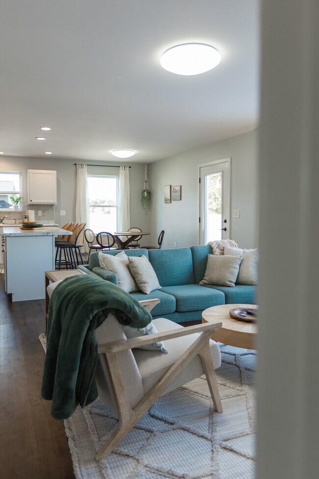 Building Photo - 3062 Barrington Pl