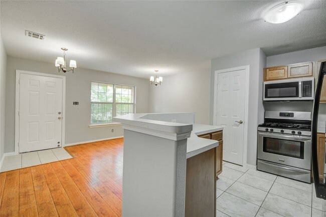 Building Photo - 12409 Urban Dale Ct