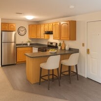 Building Photo - 4 Roedean Dr