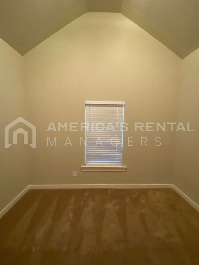 Building Photo - Home for Rent in Clanton, AL!!! COMING SOON!