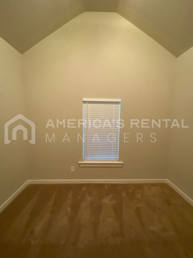 Building Photo - Home for Rent in Clanton, AL!!! View with 48 Hours Notice!