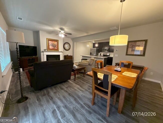 Building Photo - 428 Mulberry Row
