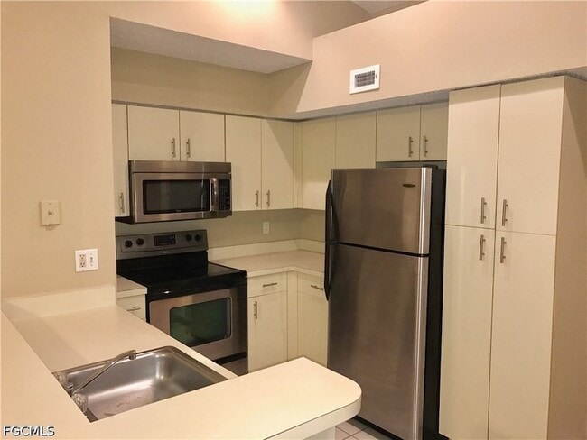 Building Photo - 13555 Eagle Ridge Dr