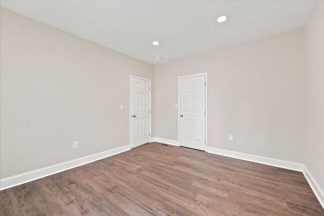 Building Photo - 1605 Brintons Bridge Rd