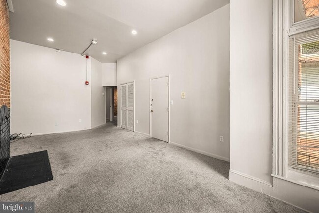 Building Photo - 1502 W Mt Royal Ave