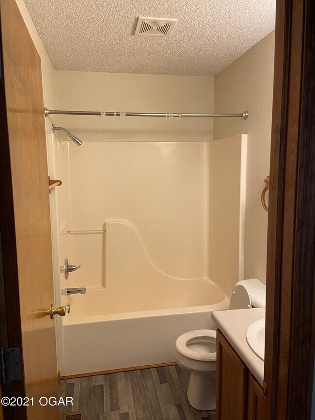 Building Photo - 1220 Xenia Ct