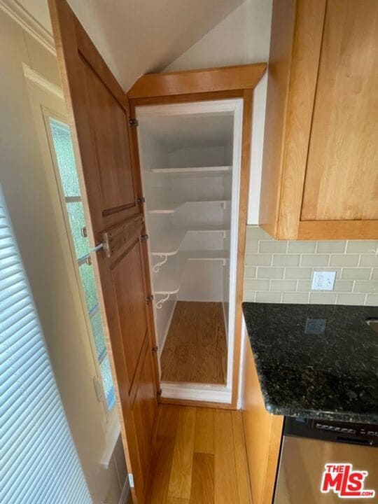 Building Photo - 3192 Queensbury Dr