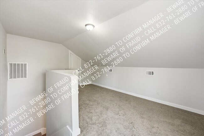 Building Photo - 807 Wyatt St