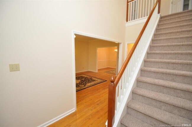 Building Photo - 101 Bell Vista Dr