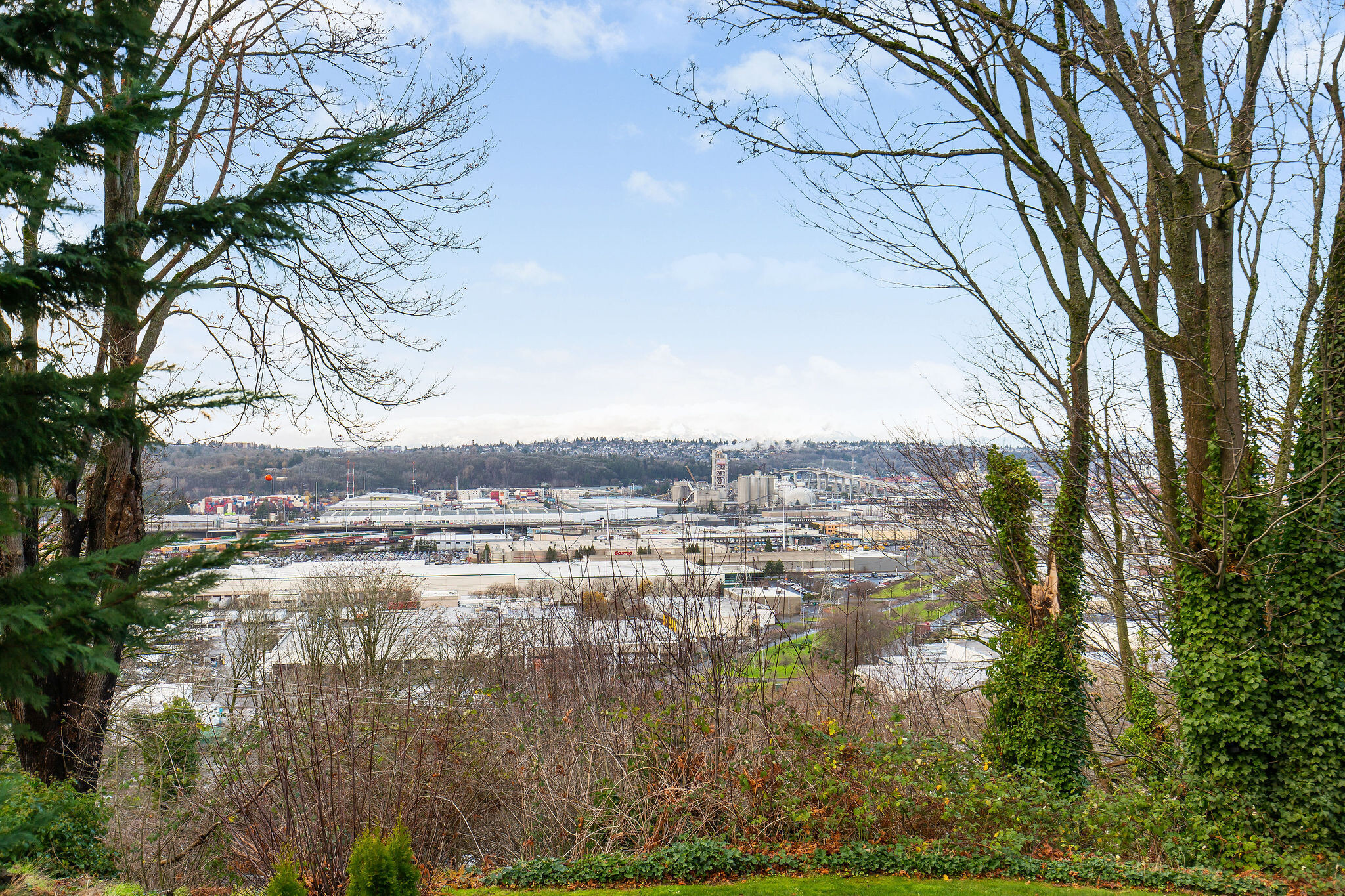 Building Photo - 4403 Powell Pl S