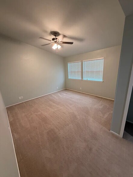 Building Photo - 13606 Dutch Myrtle