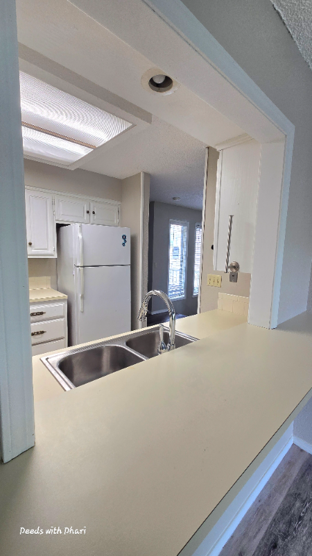 Building Photo - 25 Estes Dr