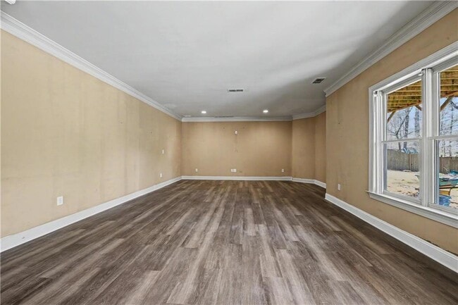 Building Photo - 4026 Palisades Main