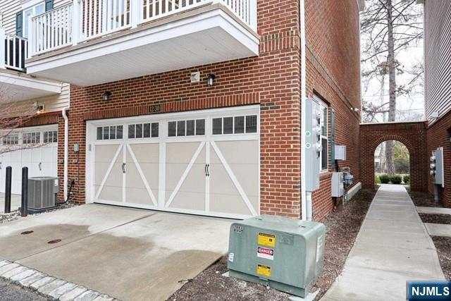 Building Photo - 4-12-30 30th St