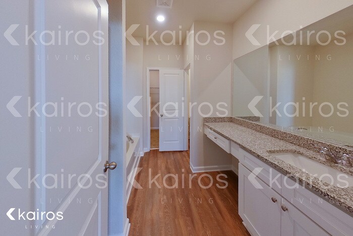 Building Photo - 3494 Bridgewood Dr