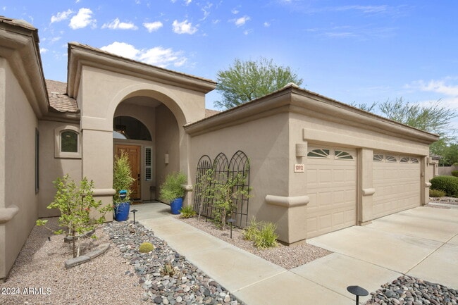 Building Photo - 10912 E Butherus Dr