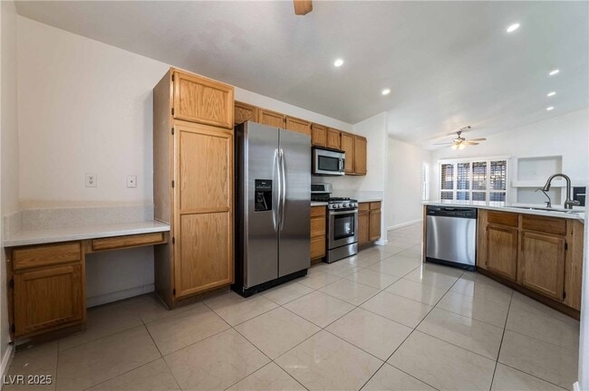 Building Photo - 4407 Matinee Ave