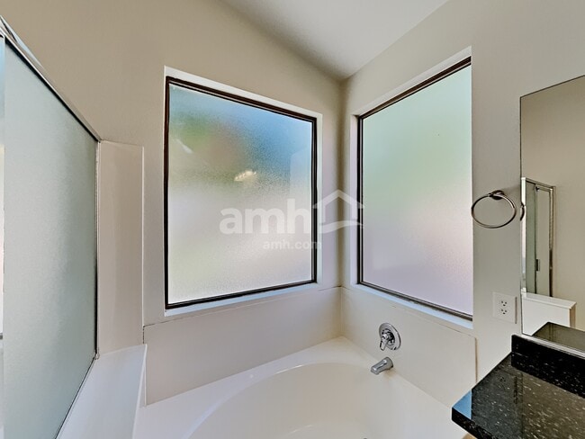 Building Photo - 10253 E Jerome Ave