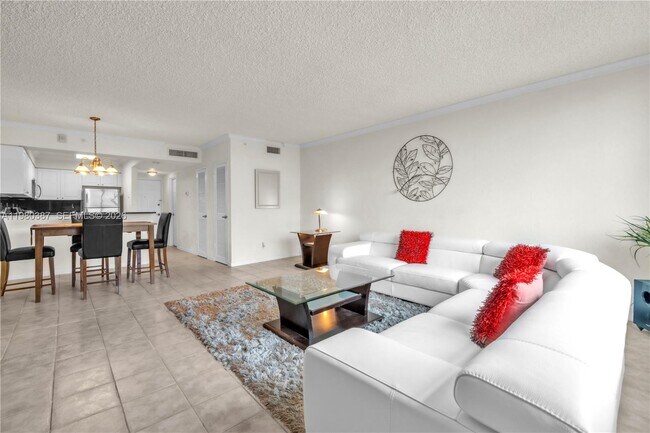 Building Photo - 2501 S Ocean Dr