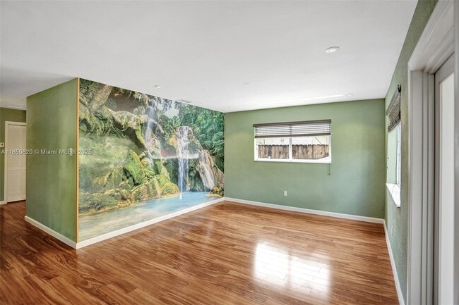 Building Photo - 7245 S Waterway Dr