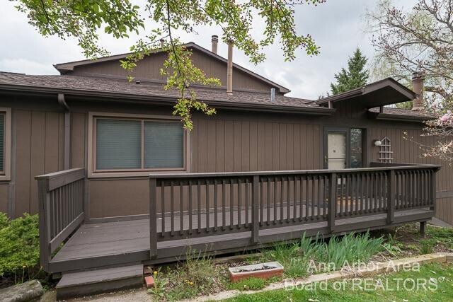 Building Photo - 2520 Traver Blvd