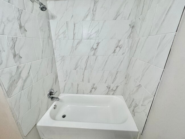 Building Photo - 655 Granada Rd