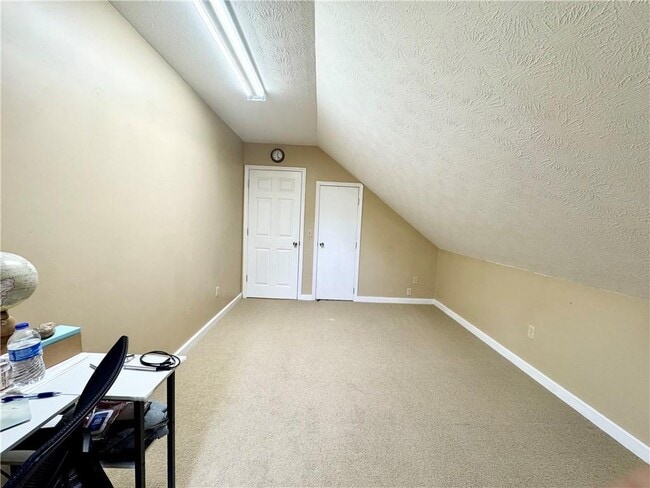 Building Photo - 282 Amazing Wy