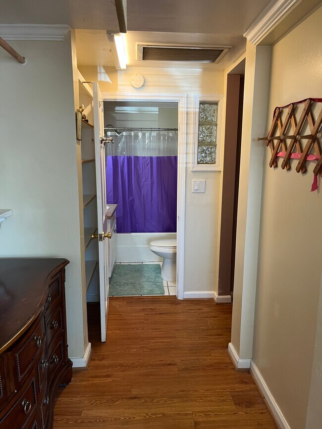 Building Photo - 22751 Mariano St