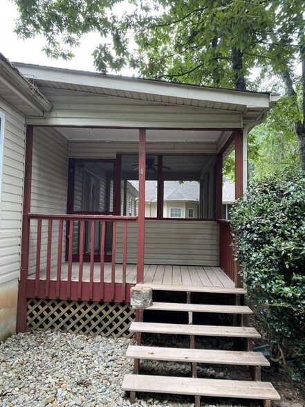 Building Photo - 103 Alichanoska Ln