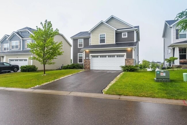 Building Photo - Beautifully updated lakeville 4 bedroom available for lease!