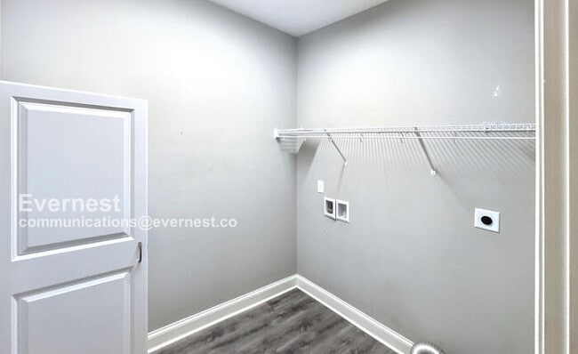Building Photo - 5354 Roosevelt Rd
