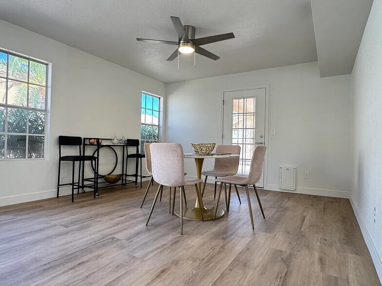 Building Photo - 4338 E Brookwood Ct