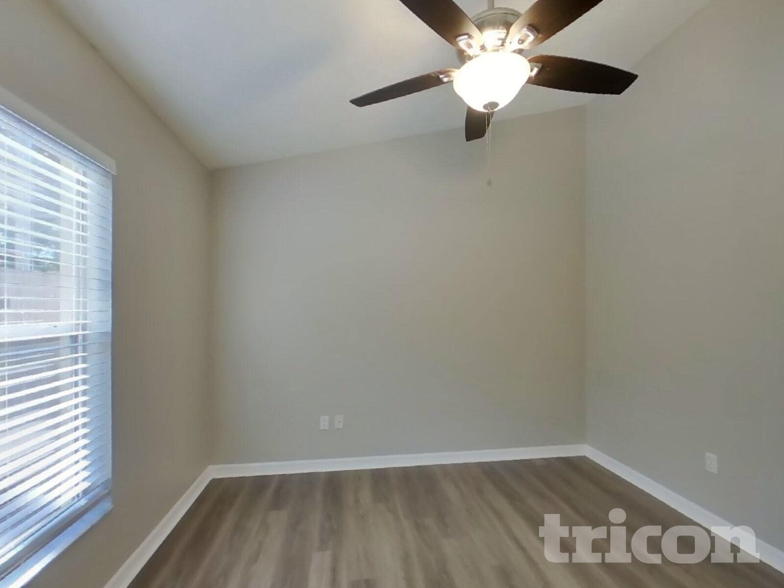 Building Photo - 545 Randon Terrace