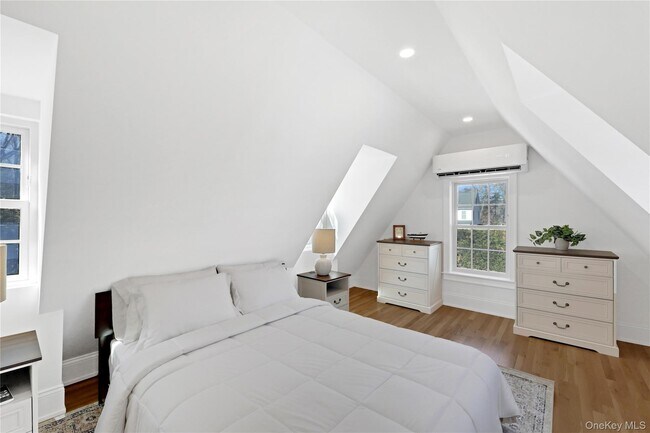 Building Photo - 17C Basket Neck Ln