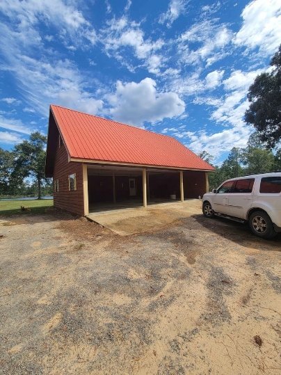 Building Photo - 4 Bed/ 3 Bath home on 140 Acres