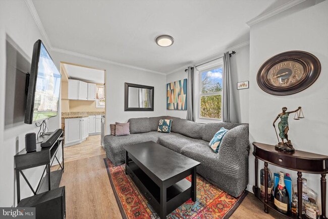 Building Photo - 114 Charles St