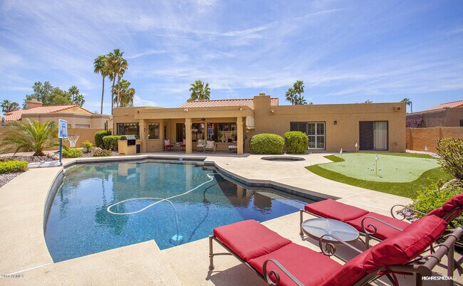Building Photo - 10860 E San Salvador Dr