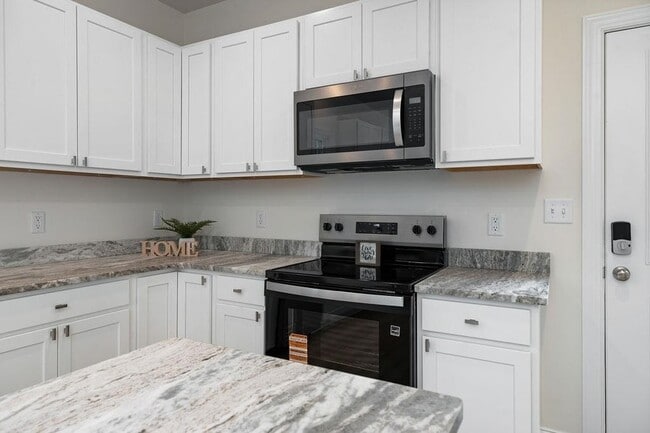 Building Photo - 1025 Frye St