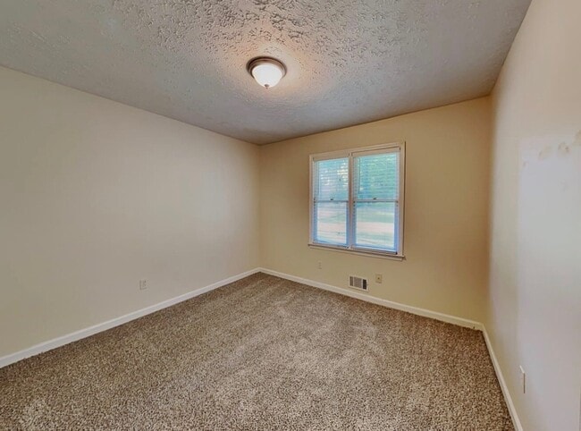 Building Photo - 139 Cedar Ridge Trail