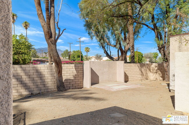 Building Photo - 74038 Catalina Way