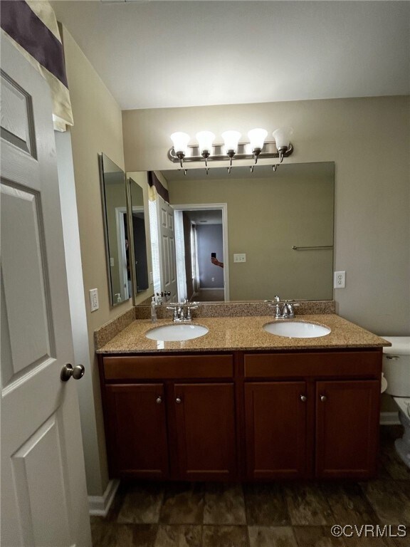 Building Photo - 8161 Creekside Village Dr