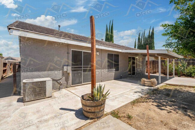 Building Photo - 3524 Hallsboro Ct