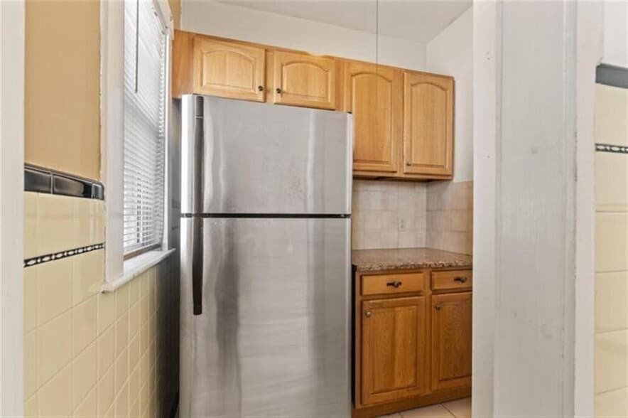 Building Photo - 138 George St