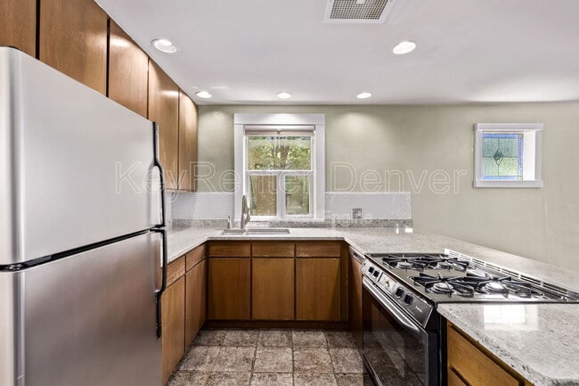 Building Photo - 4654 N Bryant St