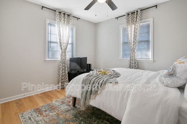 Building Photo - 6022 Elstree Pl
