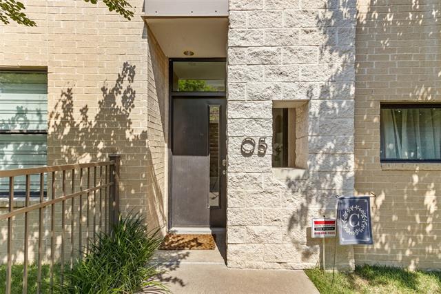 Building Photo - 4111 Newton Ave