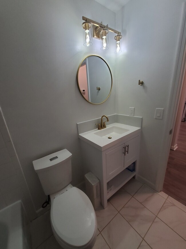 Building Photo - 1004 Egret Ct