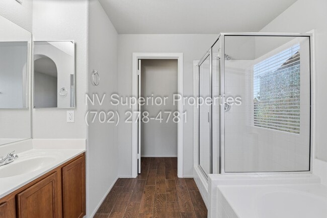 Building Photo - Henderson!!! Community: Cadence!! Brand New Carpet!! 4 Bedrooms!!! Bed & Full bath downstairs!! L...